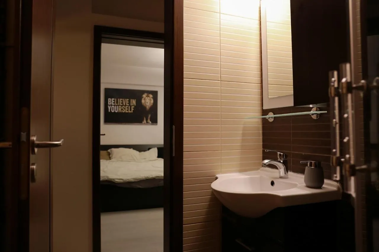 Apartment 3 Rooms, City Center, Balcony View, Sunset Boulevard Bucarest