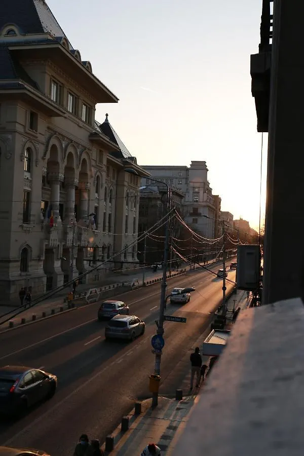 Apartment 3 Rooms, City Center, Balcony View, Sunset Boulevard Bucharest